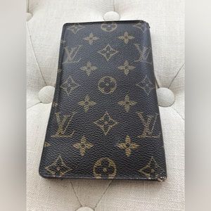 Louis Vuitton long bi fold wallet